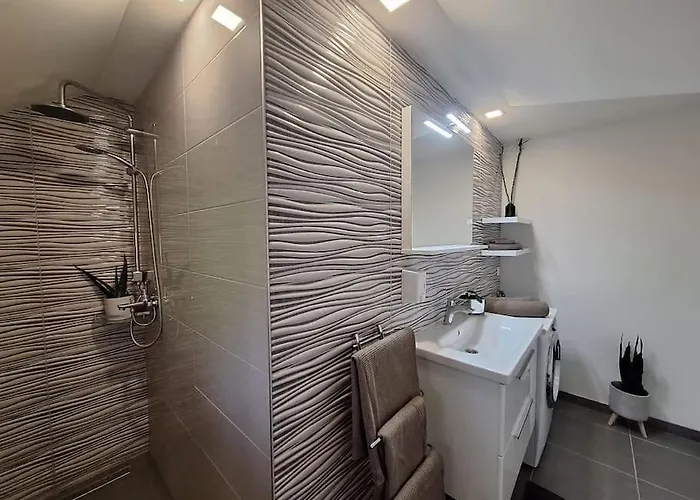 Namastay * 斯普利特